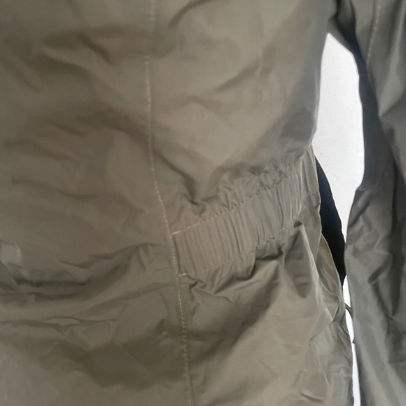 North Face Woman’s Jacket - Picture 4 of 6